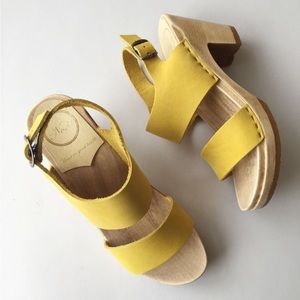 No. 6 Harper Clog in Yellow Size 40
